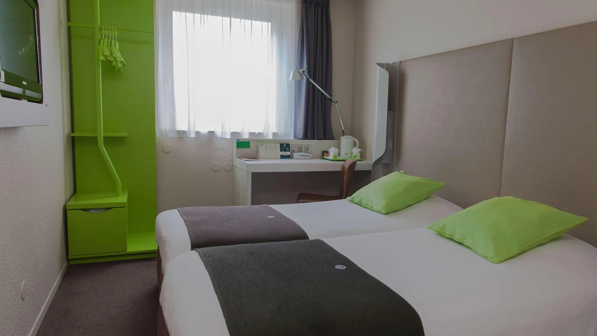 Hotel Campanile Prime 19 - La 3*