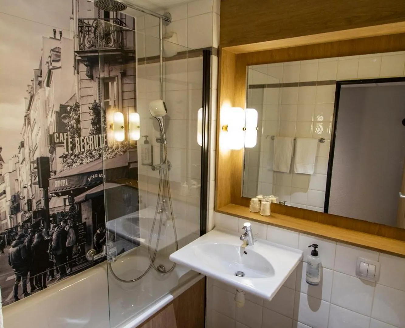 Campanile Prime 19 - La Paris